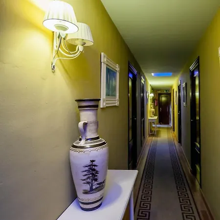 El Caballo Blanco Guest house 2*